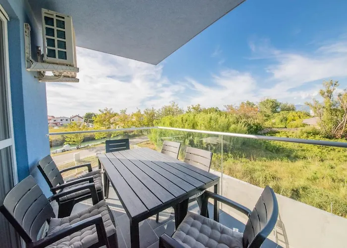 Pau Apartment Nin