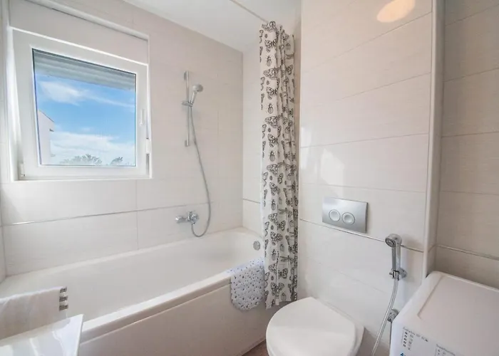 Pau Apartment Nin